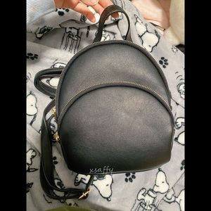 Fashion Nova • Black Mini Backpack